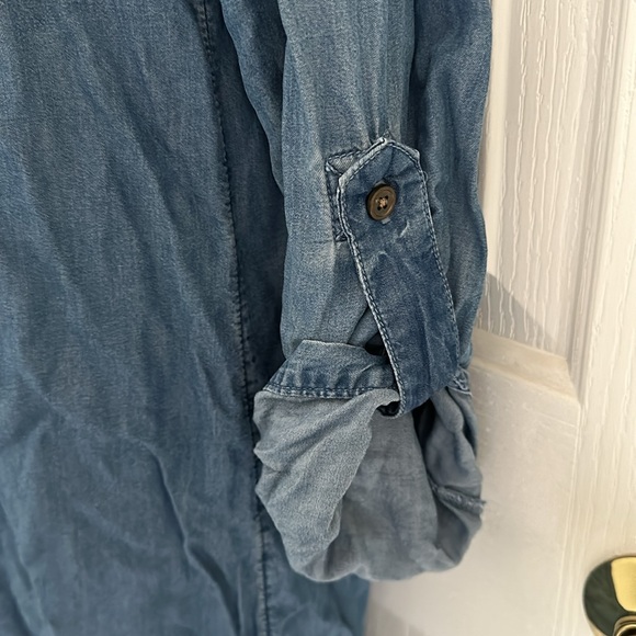 Buttoned Dress - Picture 3 of 6